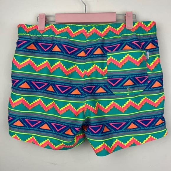 Chubbies chevron print neon colors swim shorts mens size medium - Picture 3 of 4